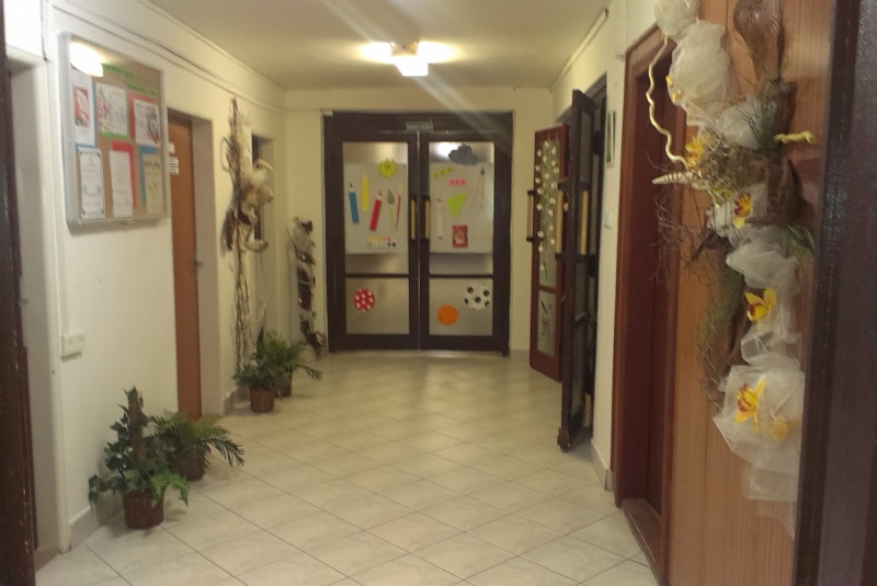 Priestory školy (2) Škola